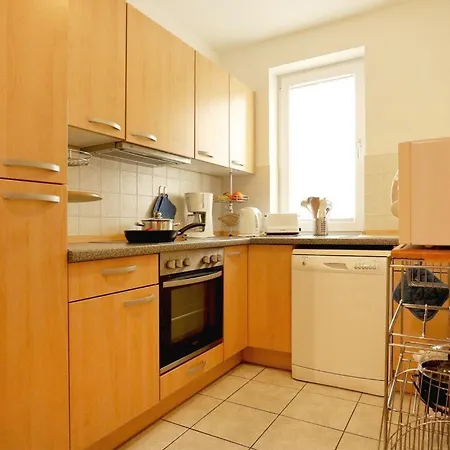 Captain Huk Apartment *