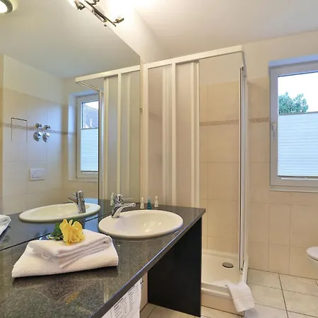 Captain Huk Tarnewitz