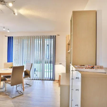 Captain Huk Apartment *